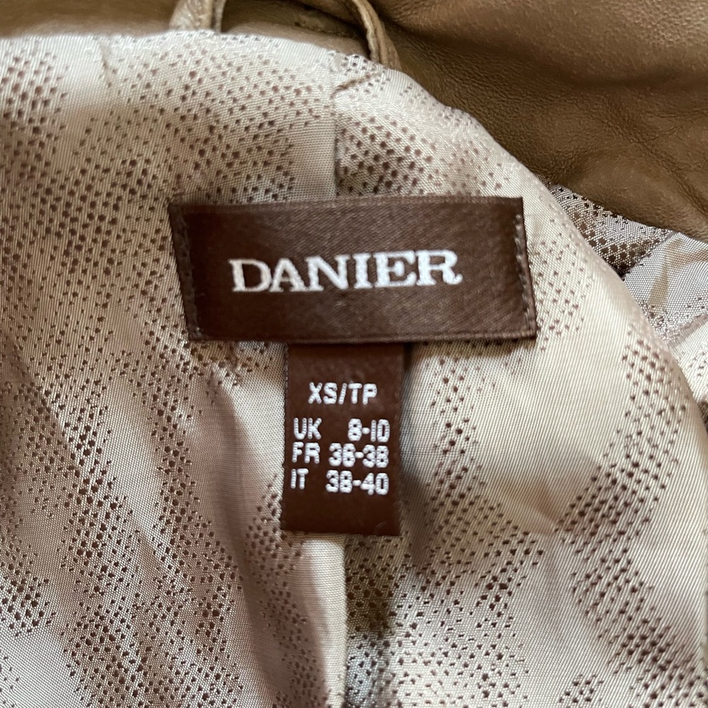 Danier Brown Utility Leather Jacket Size XS - Picture 7 of 16